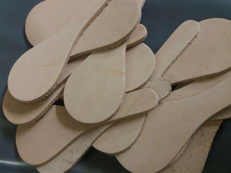 100 of Leather Key Fob Blanks - Pear - Nat. Veg
